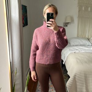 Express Ribbed Mock Turtleneck Wool Blend Mauve Ribbed Sweater Size Small‎